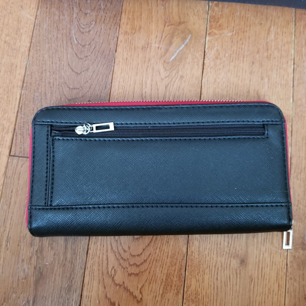 Guess wallet - Picture 2 of 3